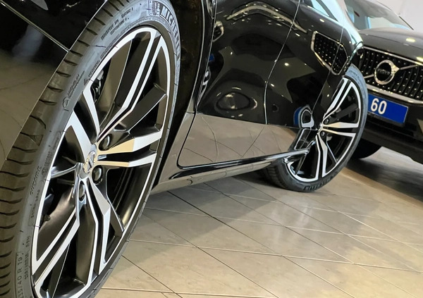 Volvo S60 cena 167900 przebieg: 24000, rok produkcji 2021 z Pszczyna małe 631